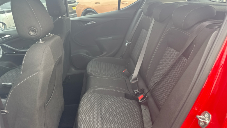 Vauxhall Astra 1.0T ecoTEC SRi 5dr Petrol Hatchback